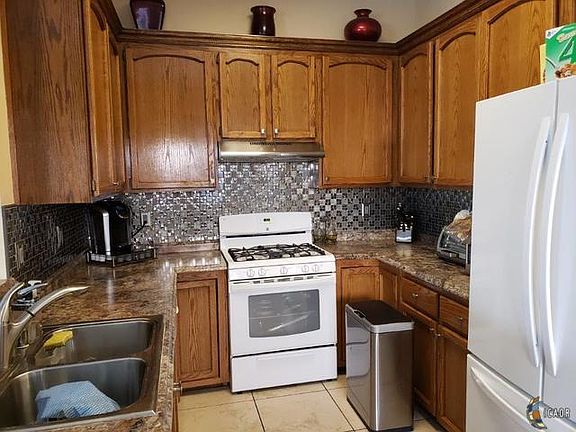 3rd image of 210 Branding Iron Dr