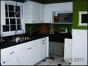 3rd image of 1867 Wendell Ave