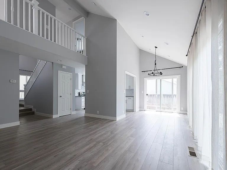 1st image of 3395 Onslow Way