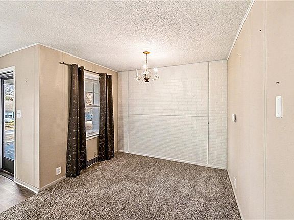 3rd image of 4408 S Lane St
