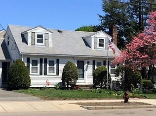 217 River St, Newton, MA 02465