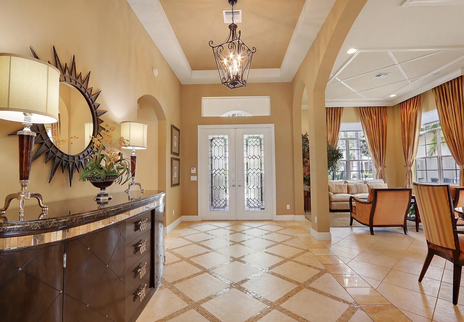 3 bed, 3.5 bath, 2467 sqft, $4,500 — Photo 4