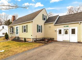 53 Wescroft Rd, Reading, MA 01867