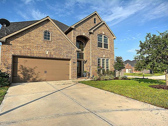 2nd image of 28715 Park Hills Ct