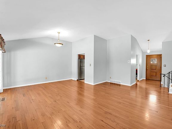 2nd image of 4281 Plumwood Dr