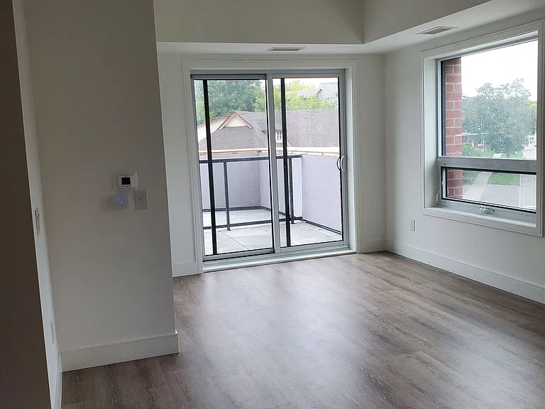 1 Wellington St #219 — Photo 8