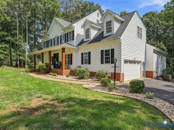8301 Macandrew Ter, Chesterfield, VA 23838