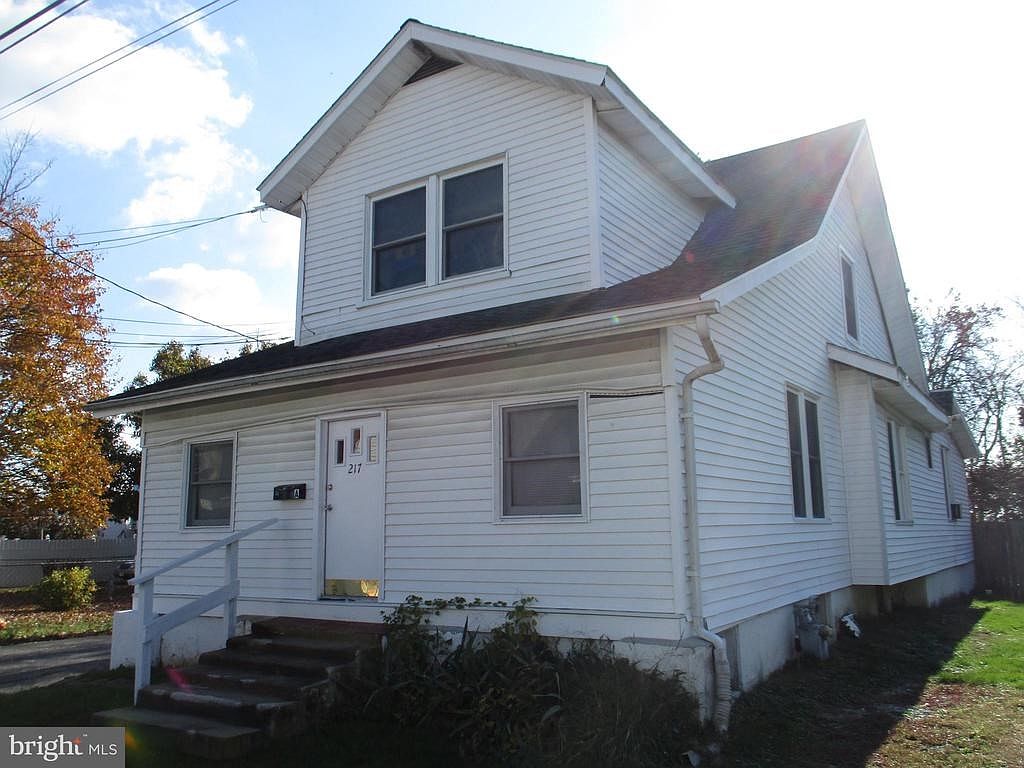 217 White Ave APT A, Linwood, PA 19061 Zillow