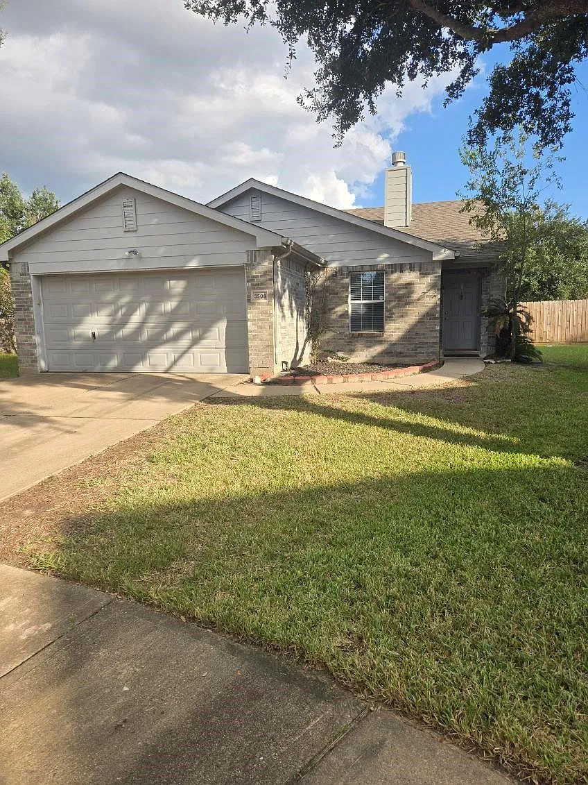3 bed, 2.0 bath, 1442 sqft, $1,750 — Photo 1