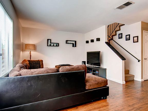 2nd image of 4486 Bancroft St Unit 3