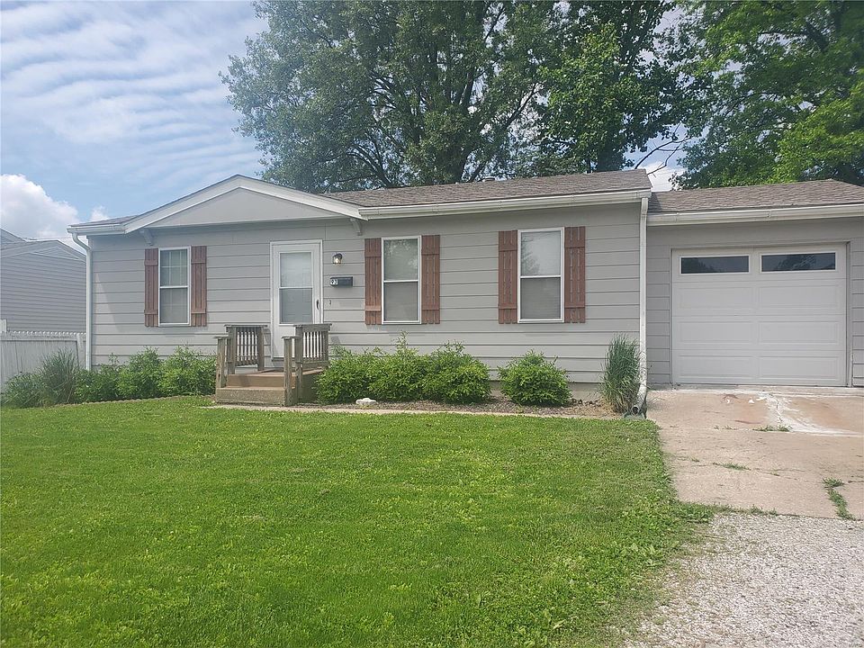 1st image of 93 Bonds Ave
