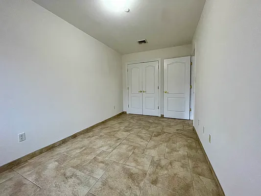 Rented by Oxford Property Group | media 14