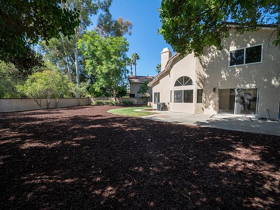 3rd image of 3079 Sunnyglen Ct