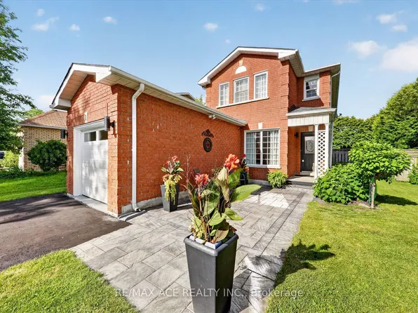 1 Aldcroft Cres, Clarington, ON L1C 4P2