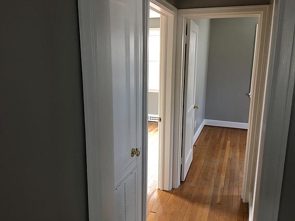 5th image of 4606 W Franklin St