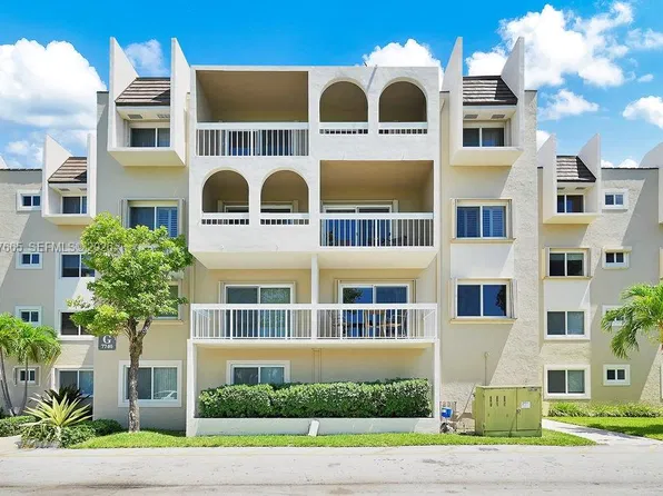 7740 Camino Real, Miami, FL