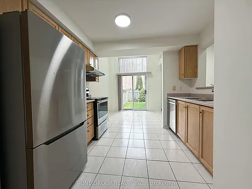 90 Bridlepath St Photo 1