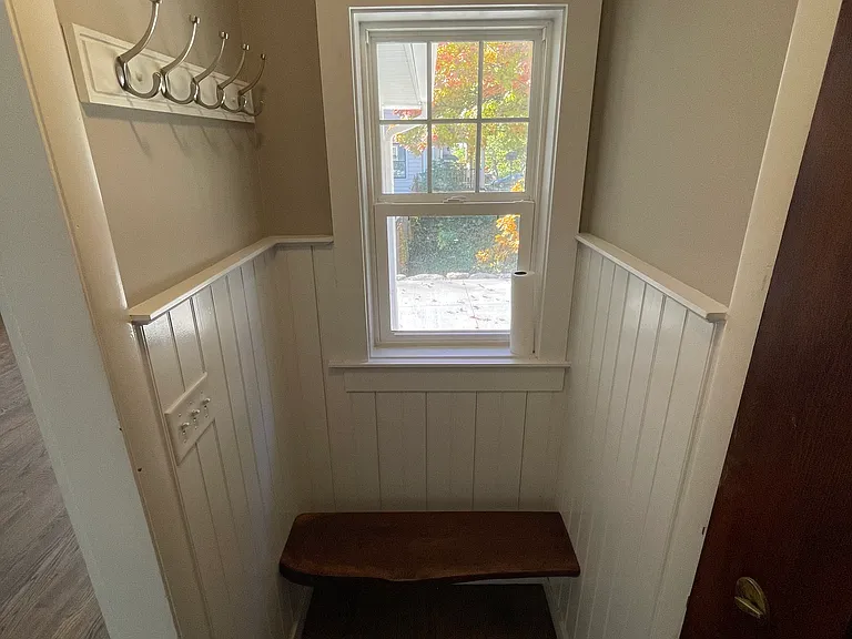 425 N Gates St — Photo 4