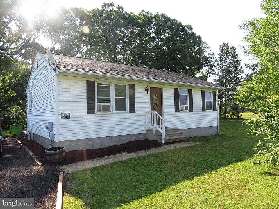 100 Forest Rd