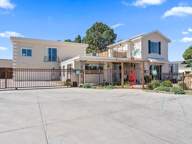 7508 Osuna Rd NE — Photo 14
