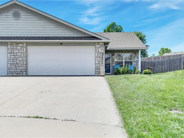 148 S Melrose Ln, Tonganoxie, KS 66086