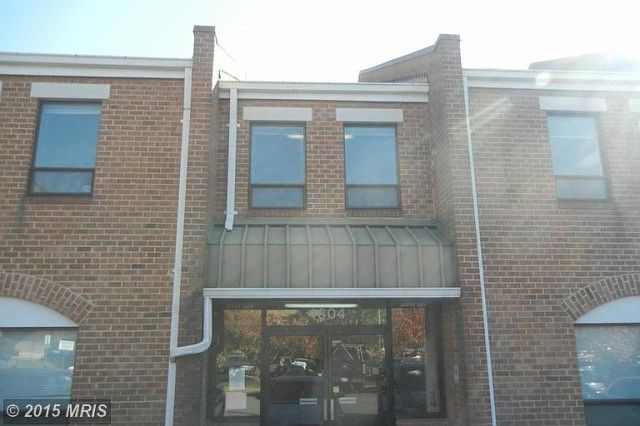 1st image of 4304 Evergreen Ln Ste 103