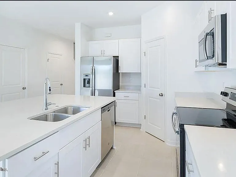 362 Annies Pl — Photo 5