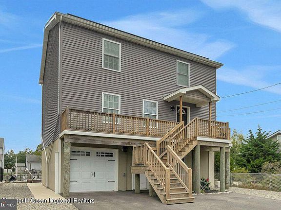 2nd image of 817 Sandpiper Dr