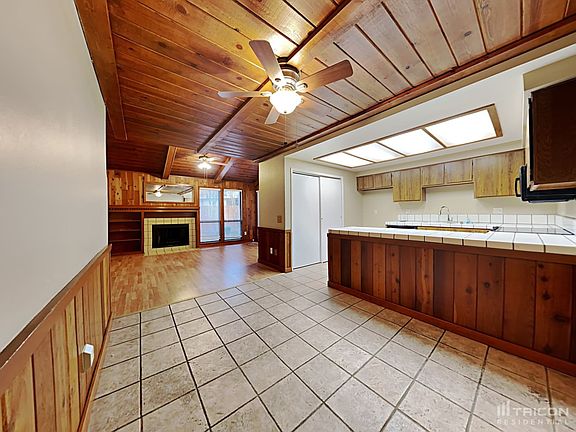 3rd image of 7223 Willowwest Ct