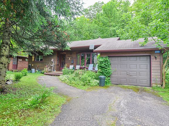2nd image of 2065 Peninsula Rd