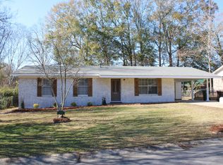 1415 S 26th Ave, Hattiesburg, MS 39402