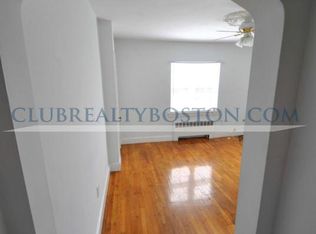 26 Beechcroft St APT 2, Brighton, MA 02135