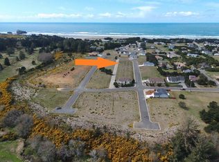 825 Spyglass Dr, Bandon, OR 97411