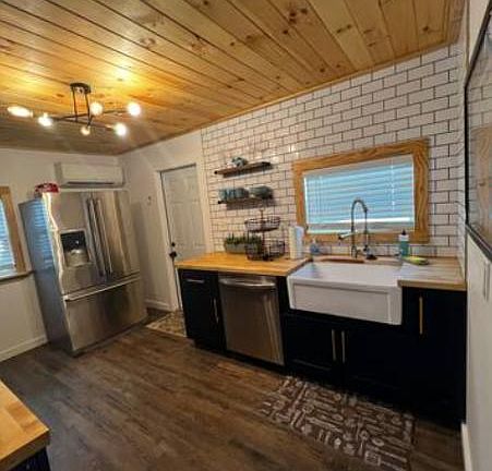 3rd image of 682 13th Ave NW Unit 2