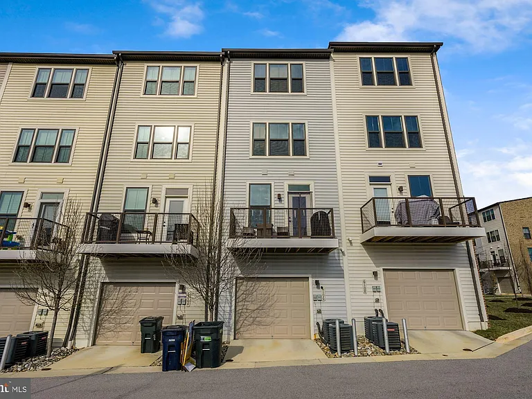 6106 Chronicle St — Photo 35