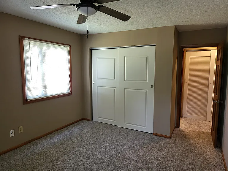 Greenway Park Apartments — Photo 6