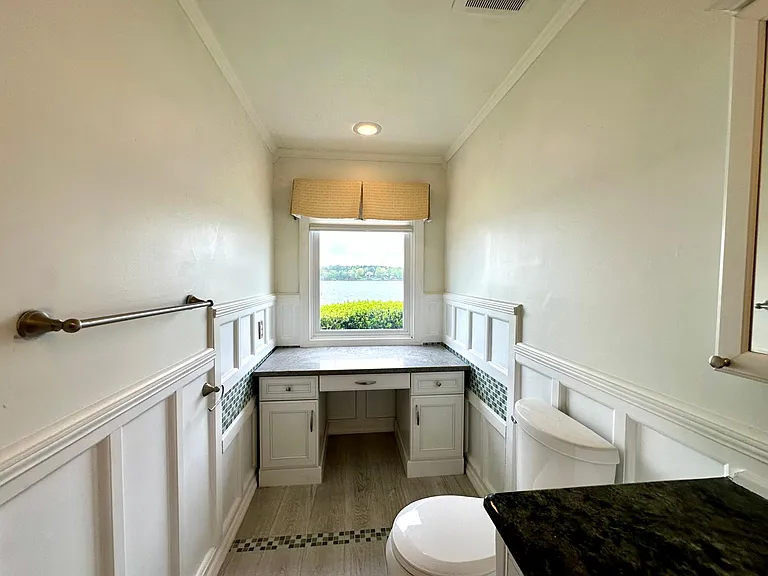14051 Queens Harbor Rd — Photo 16