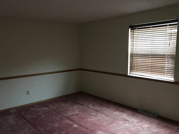 2nd image of 5615 Grove Ave