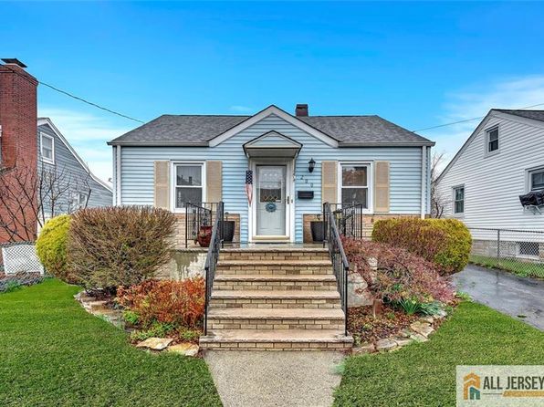 200 Sherry St, Woodbridge, NJ 07095