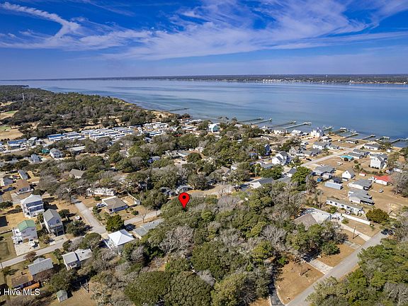 2nd image of 204 Pelican Drive
