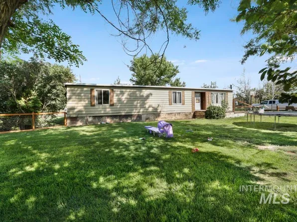 3762 N 2200 E, Filer, ID 83328
