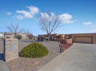 1040 Mesa Ridge Dr SW, Los Lunas, NM 87031