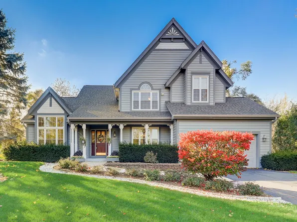 1203 Macintosh Dr, Wauconda, IL 60084