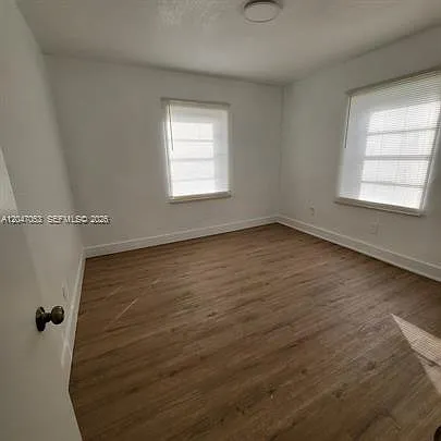 210 SW 30th Ave — Photo 6