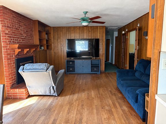 5th image of 608 E 23rd St