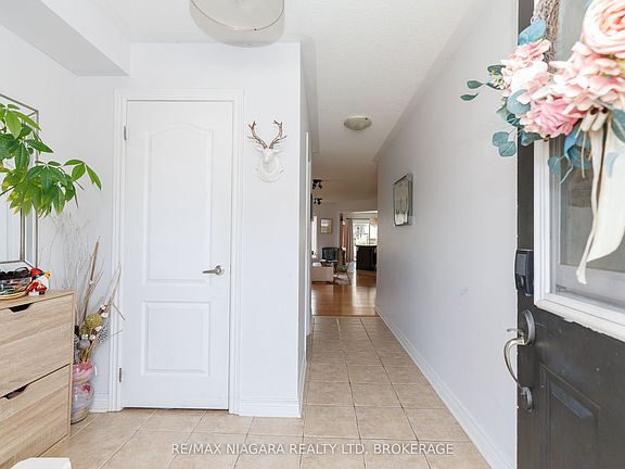 4th image of 33 Colonel Lyall St
