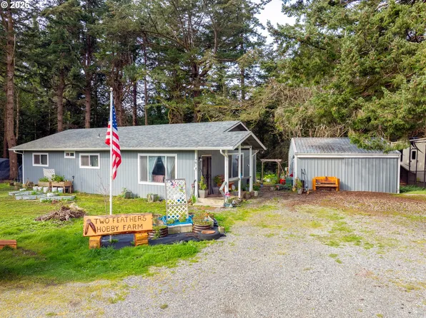 42737 Ellmor Ln, Port Orford, OR 97465