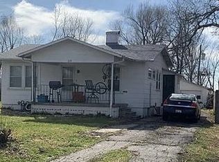 110 S Hardy Ave, Independence, MO 64053