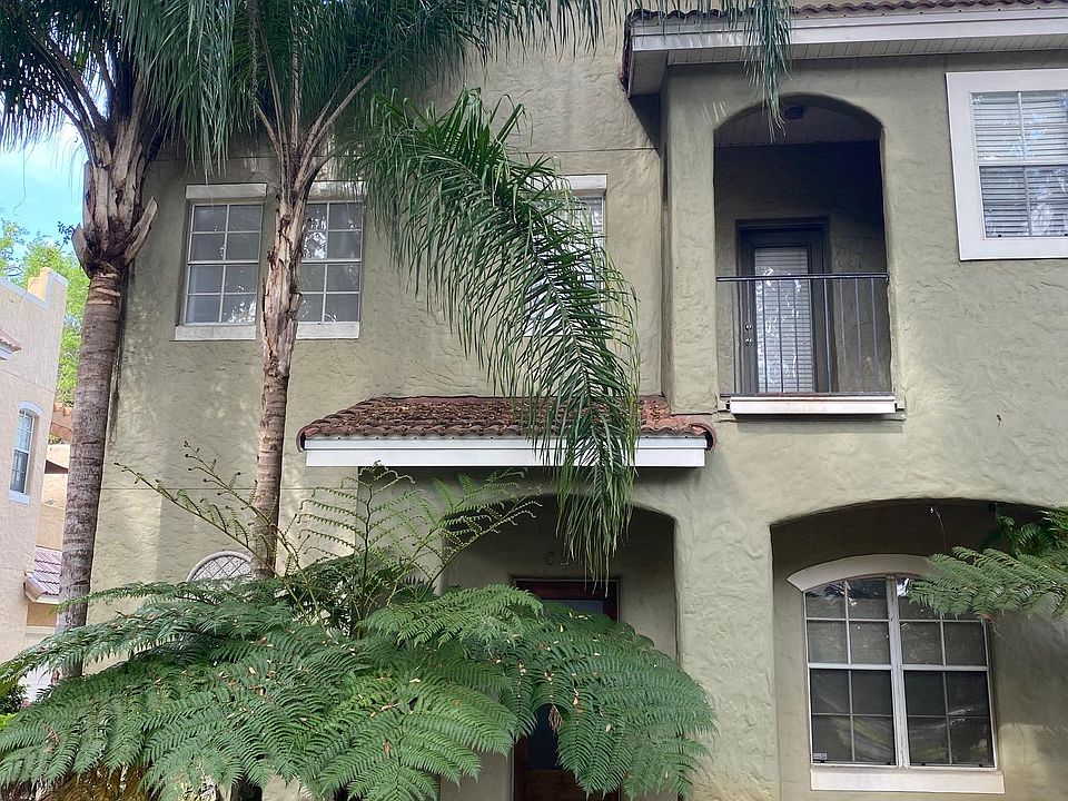 1st image of 824 Ellwood Ave
