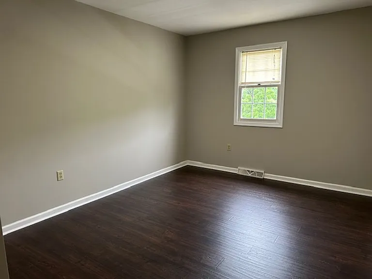 335 Cindy Dr — Photo 14